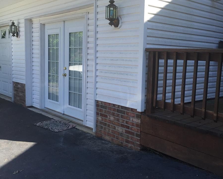 1st image of 45755 Stoney Run Dr #1A