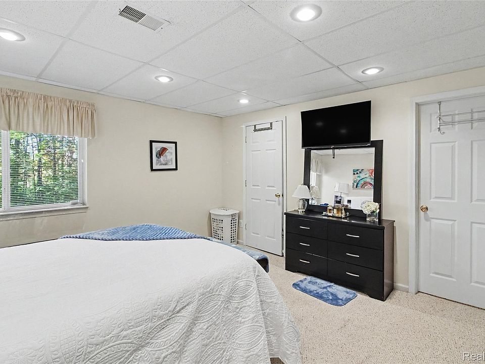 1746 Treyborne Cir, photo 26