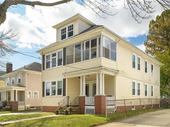 102 Jastram St, Providence, RI 02908
