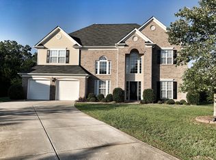 4654 Arborview Dr, Harrisburg, NC 28075