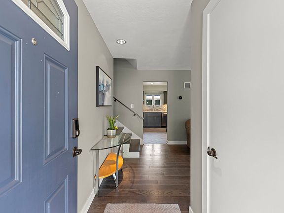 3rd image of 4401 Florence Ave