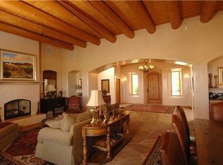 44 Thundercloud Rd, Santa Fe, NM 87506