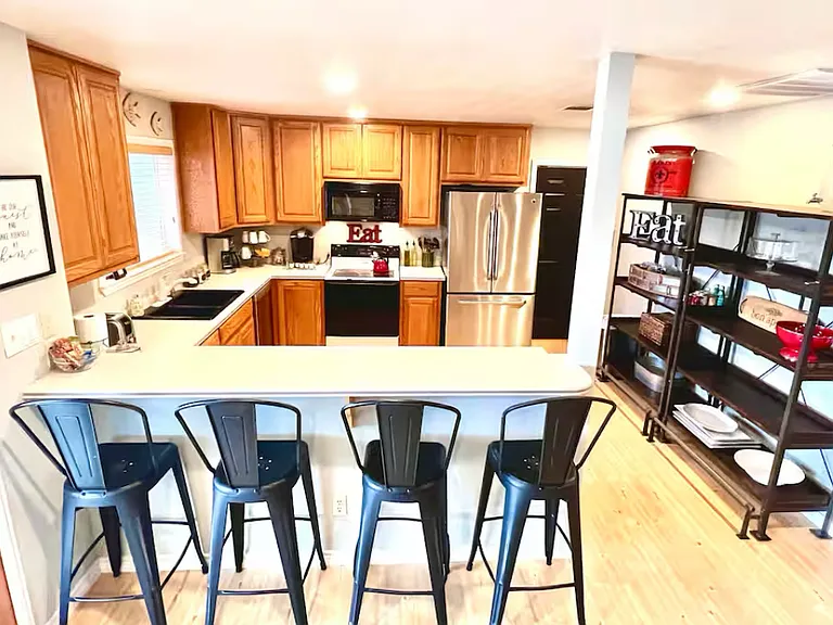 11000 Beach Rd — Photo 12