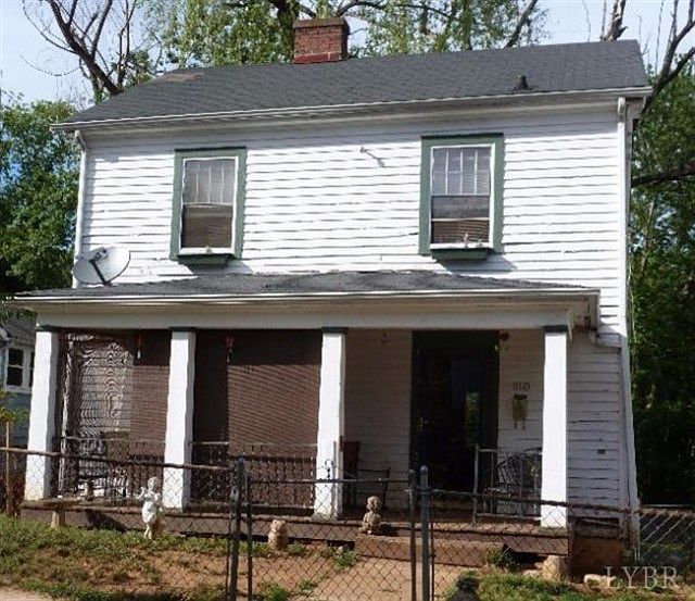 1st image of 810 Centerdale St