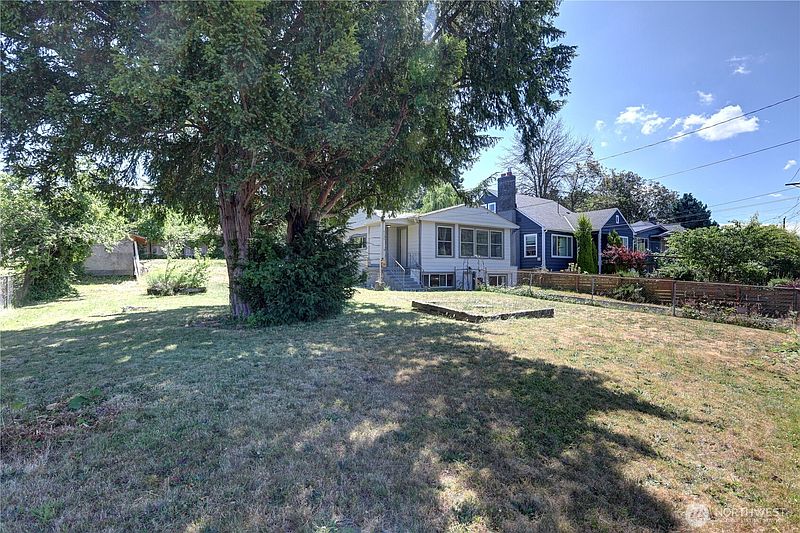 5th image of 4120 Renton Avenue S