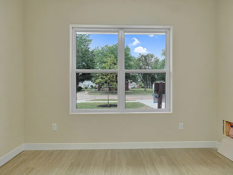 105 E Ensey St #A — Photo 16