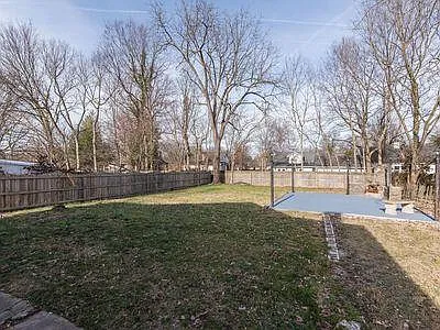 3 bed, 1102 sqft, $1,750 — Photo 2