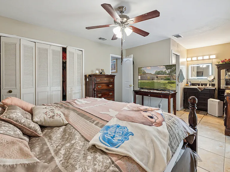 6738 Spring Manor St — Photo 20