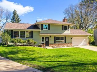 454 Valhalla Ct NW, Rochester, MN 55901