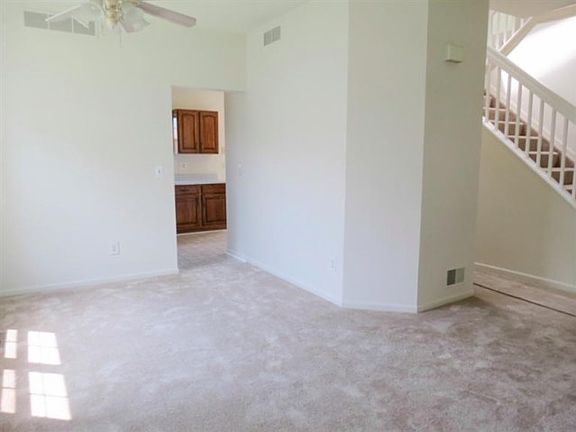 5th image of 7318 Muirfield Dr