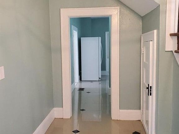 5th image of 1250 Grothe St