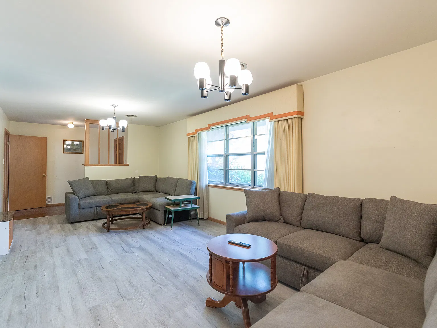3 bed, 1788 sqft, $4,000 — Photo 2