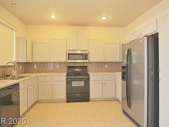 4th image of 8240 Mountain Gap Ct