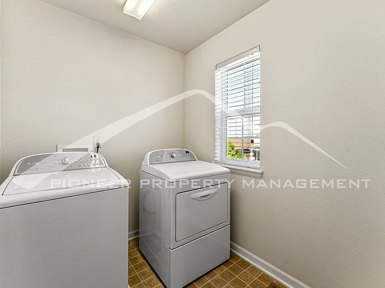 25004 E Pinewood Pl — Photo 18