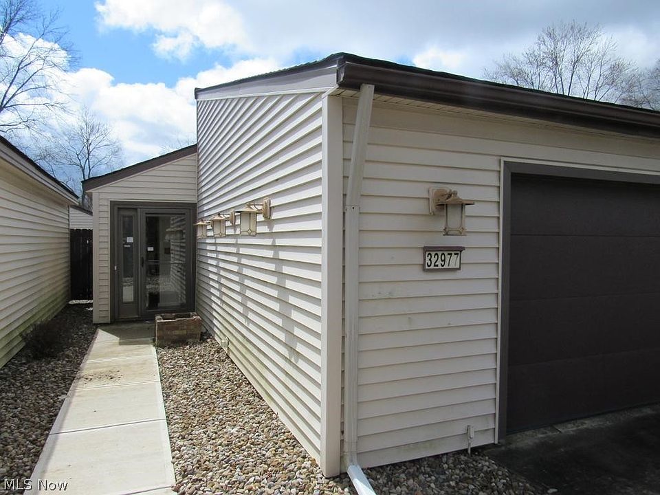 32977 Mills Rd North Ridgeville OH Zillow