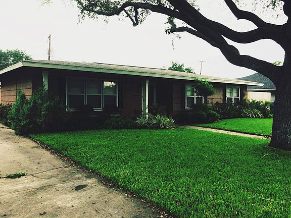 3rd image of 622 Delaine Dr