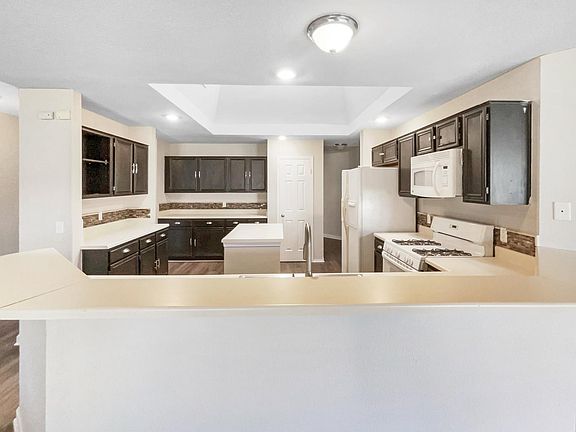 3rd image of 6818 Ashprington Ln
