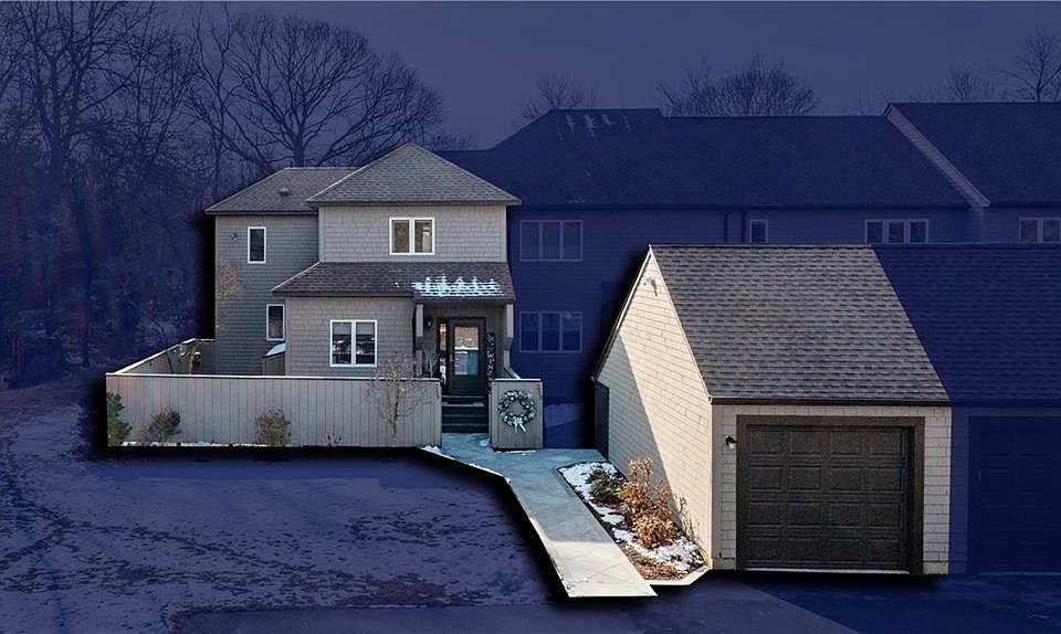 1st image of 255 Seabreeze Dr