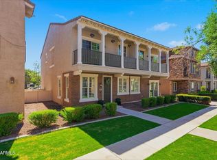 902 S Annie Ln, Gilbert, AZ 85296