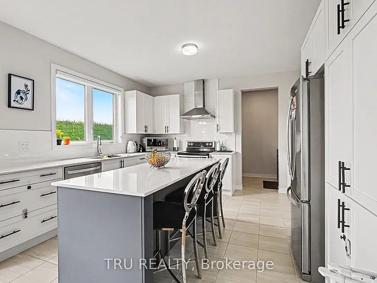 748 Eminence St — Photo 10