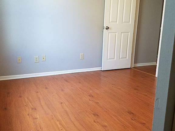 4th image of 15145 Fawn Hollow Ln