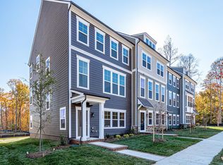 1759 Autumn Maple Leaf Dr, Dumfries, VA 22026