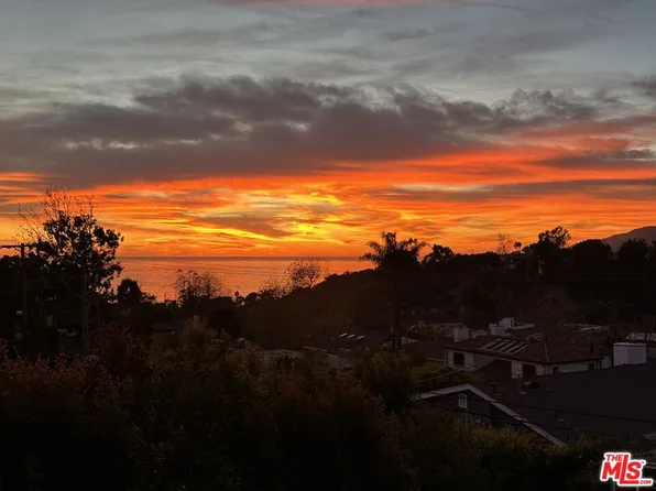 607 Via De La Paz, Pacific Palisades, CA 90272