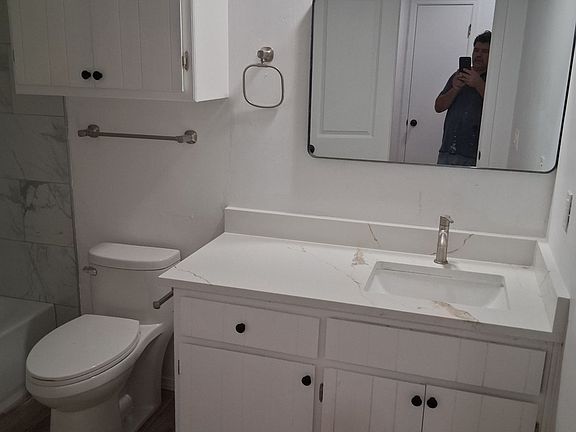 5th image of 7002 NW 90th St
