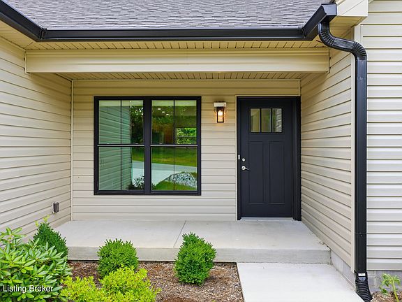 5th image of 200 Evergreen Dr