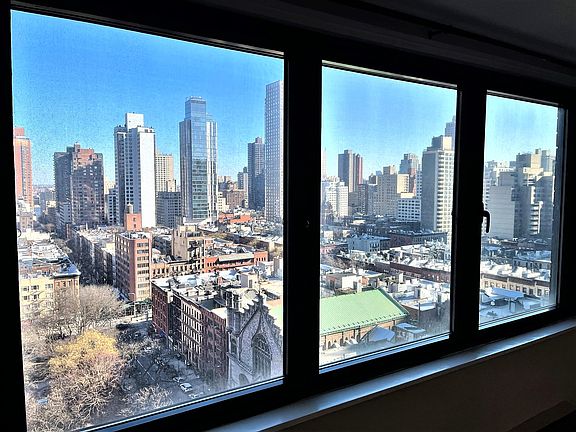 5th image of 1601 3rd Ave APT 15E