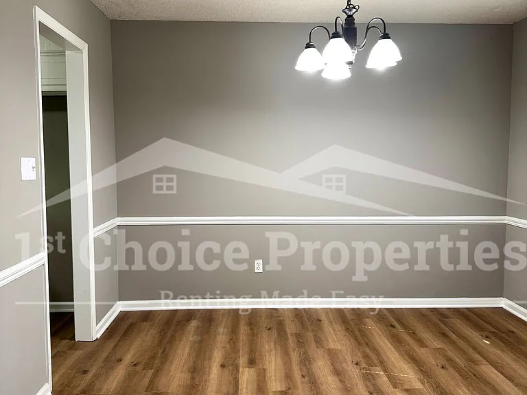 297 Fran Dr — Photo 6