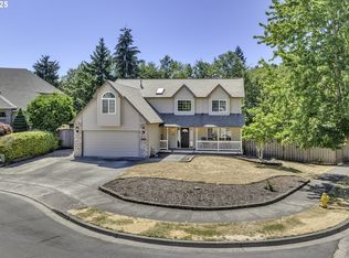 2878 NE Aurora Dr, Hillsboro, OR 97124