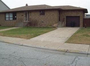 2015 Joy Ln, East Chicago, IN 46312