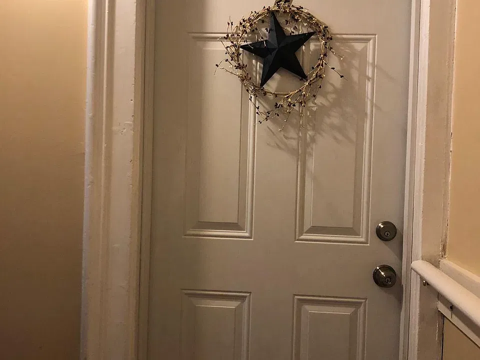 entrance to the second floor