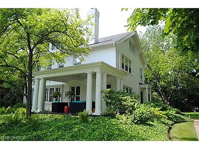 17116 Shaker Blvd photo 1
