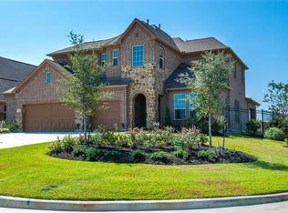 2 Birch Canoe Dr, The Woodlands, TX 77375