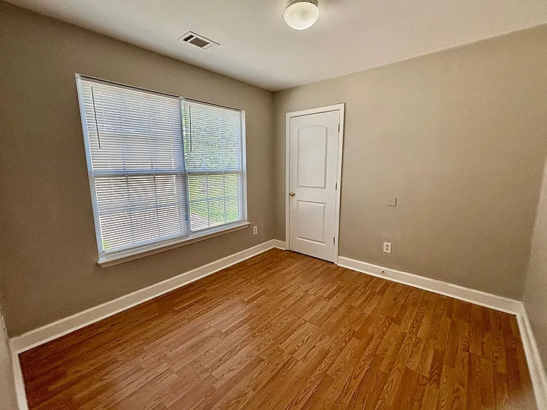 2595 Elliott St NW — Photo 16