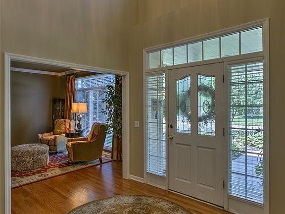 3rd image of 18531 Marinda Cir