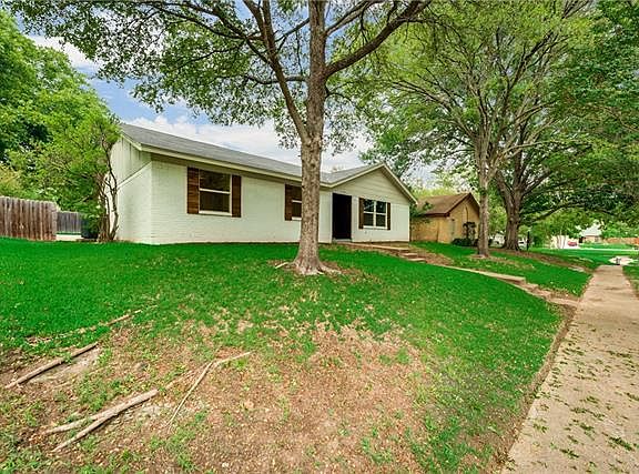 2nd image of 523 Meadowglen Dr