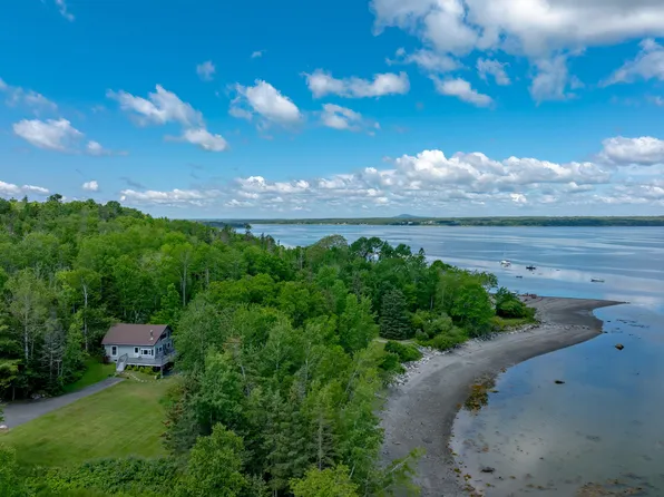 26 Hummingbird Lane, Bar Harbor, ME 04609