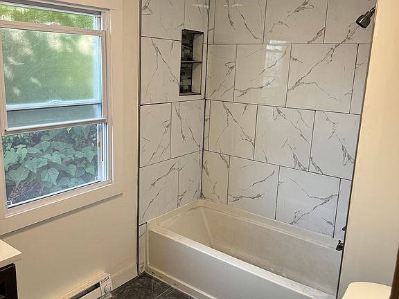 5th image of 2412 N Corlies St