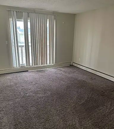 3rd image of 3832 47th St #4
