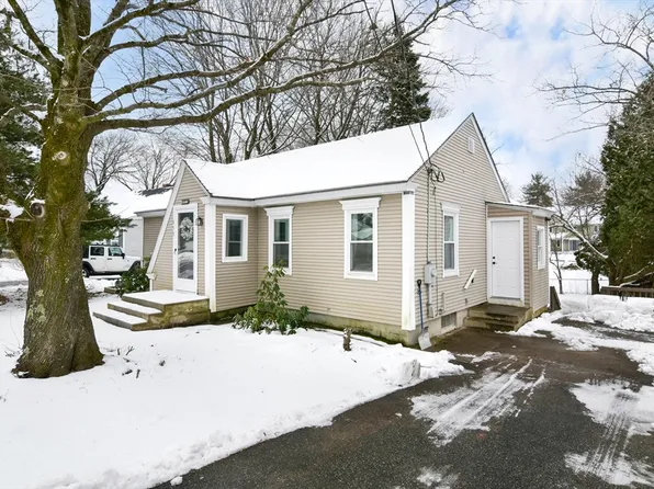 453 Oak St, Shrewsbury, MA 01545