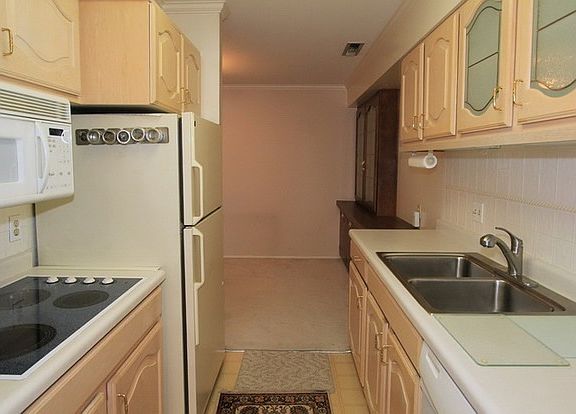 4th image of 777 E South Temple St APT 6G