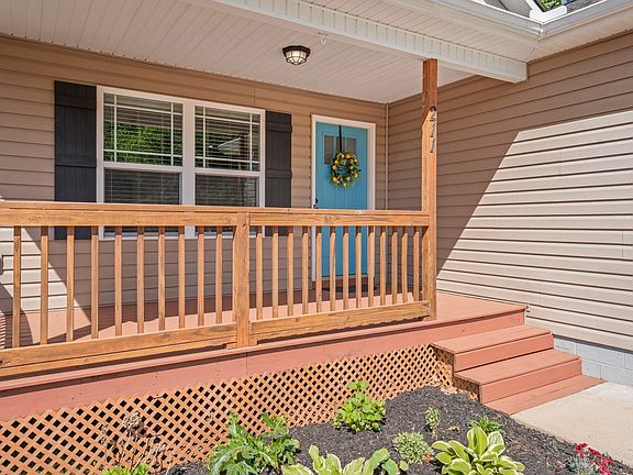 4th image of 211 Pennwood Ln