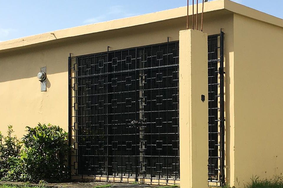 Building Photo 3