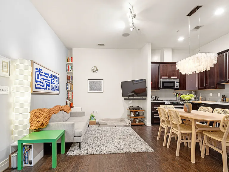 Open Living Area Ideal for Entertaining