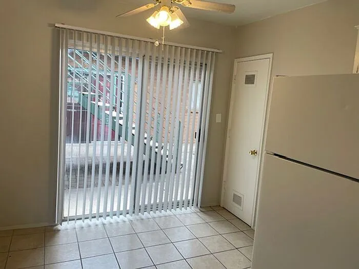 1424 N Craycroft Rd #8 — Photo 7