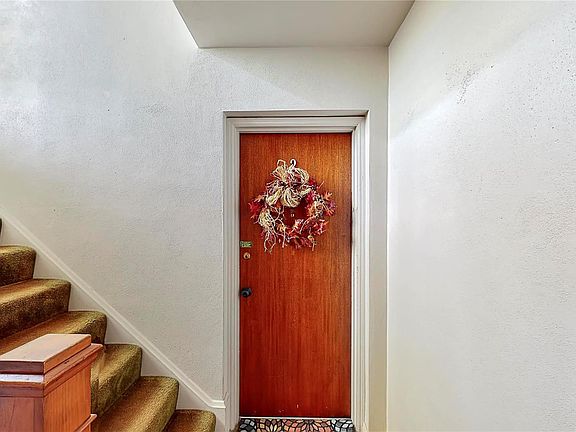 2nd image of 4717 Jamieson Ave APT 2