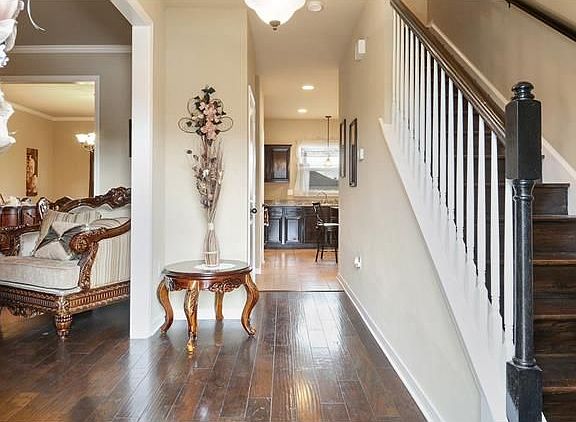 3rd image of 9525 Sweet Bay Ln